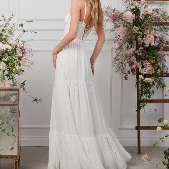 V. Chapman The Gwen Dress in White